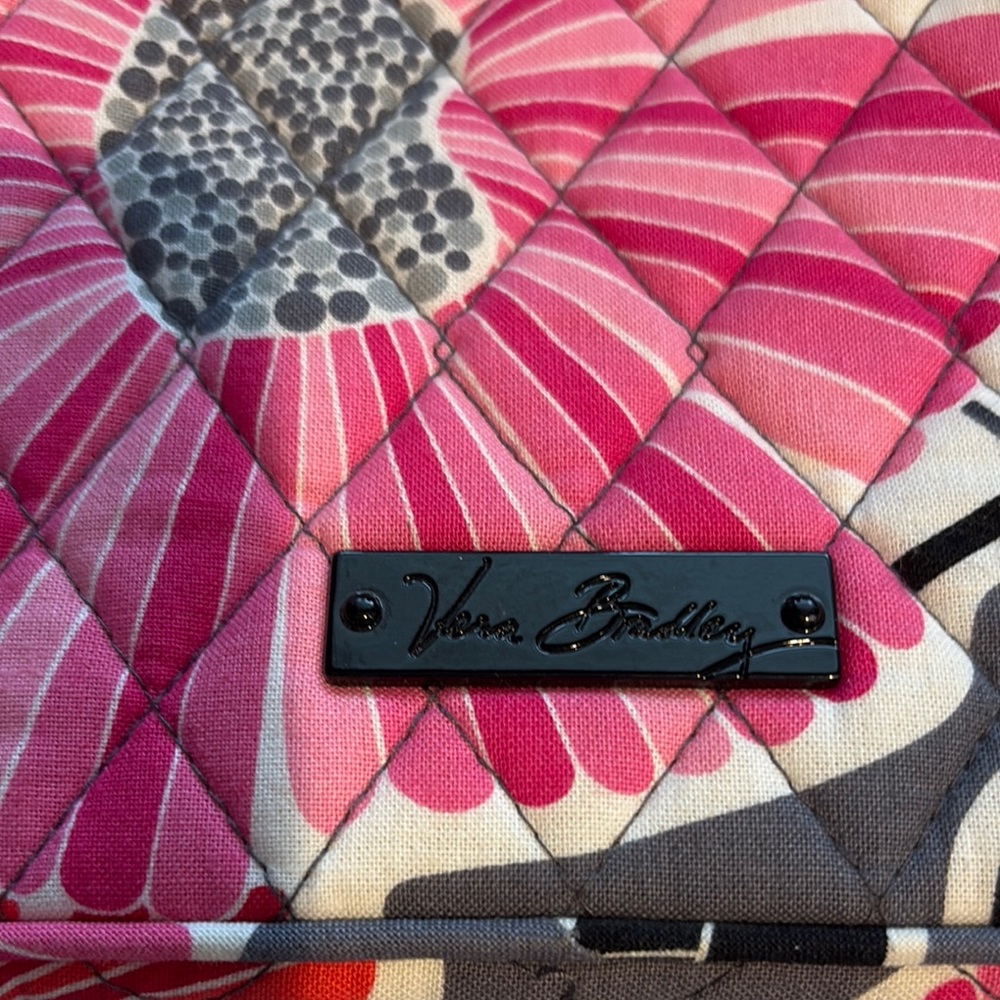 Vera Bradley Pink and Gray Floral laptop bag - Picture 2 of 6